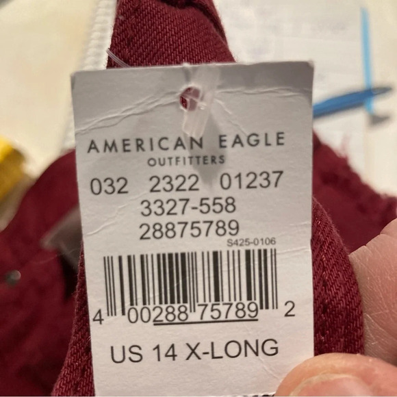 AMERICAN EAGLE  Sz 14 Extra Long 100% Cotton Mom Style Distresses Jeans NEW - Picture 15 of 16